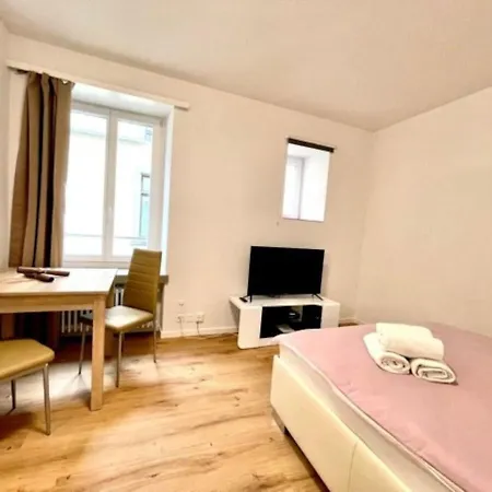 Heart Of Modern Hg7 Апартаменты