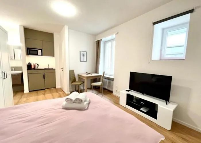 Heart Of Modern Hg7 Zurich